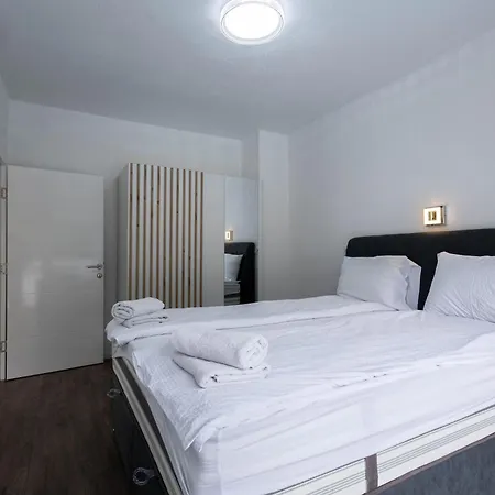 Apartment Lumina *